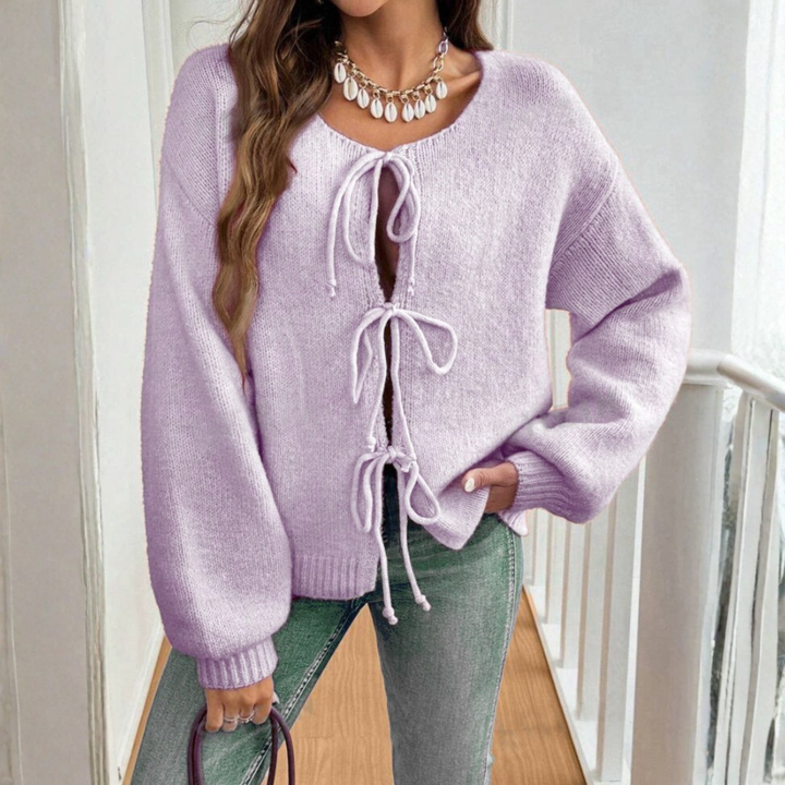 ADRIENNE™ - Gilet chic à manches longues, col rond et nœud sur le devant