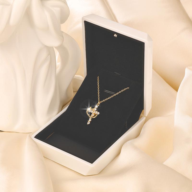 CLARISSE™ – Collier classique croix et couronne