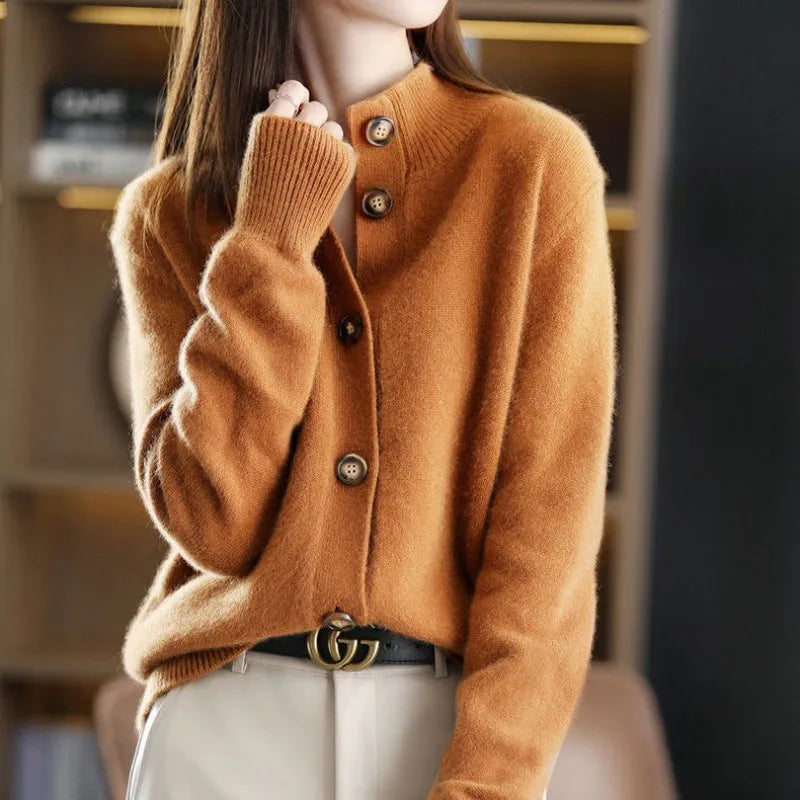 ELARA™ | Pull boutonné de luxe