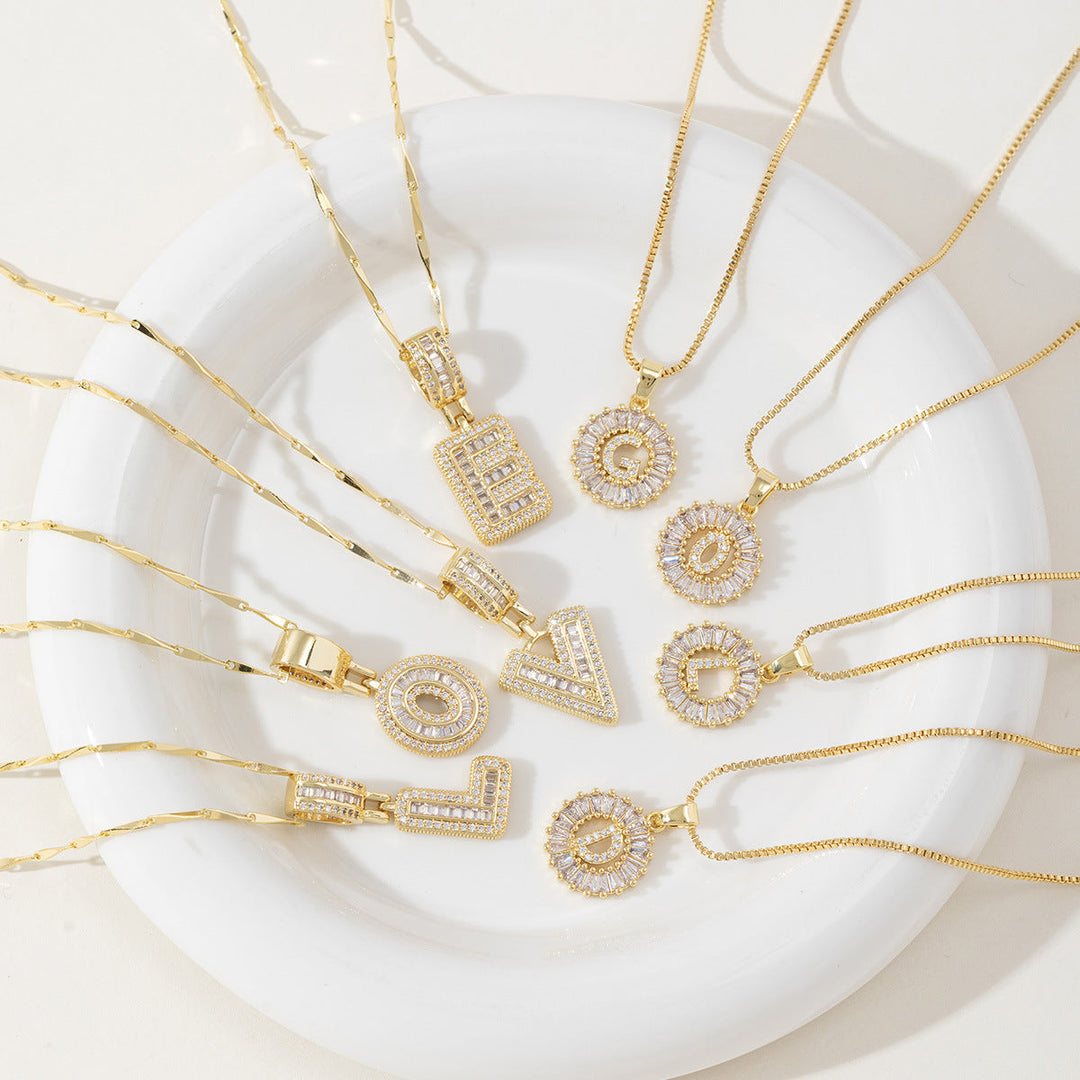 AISHA™ - Colliers pendentifs élégants avec initiale (lot de 2)