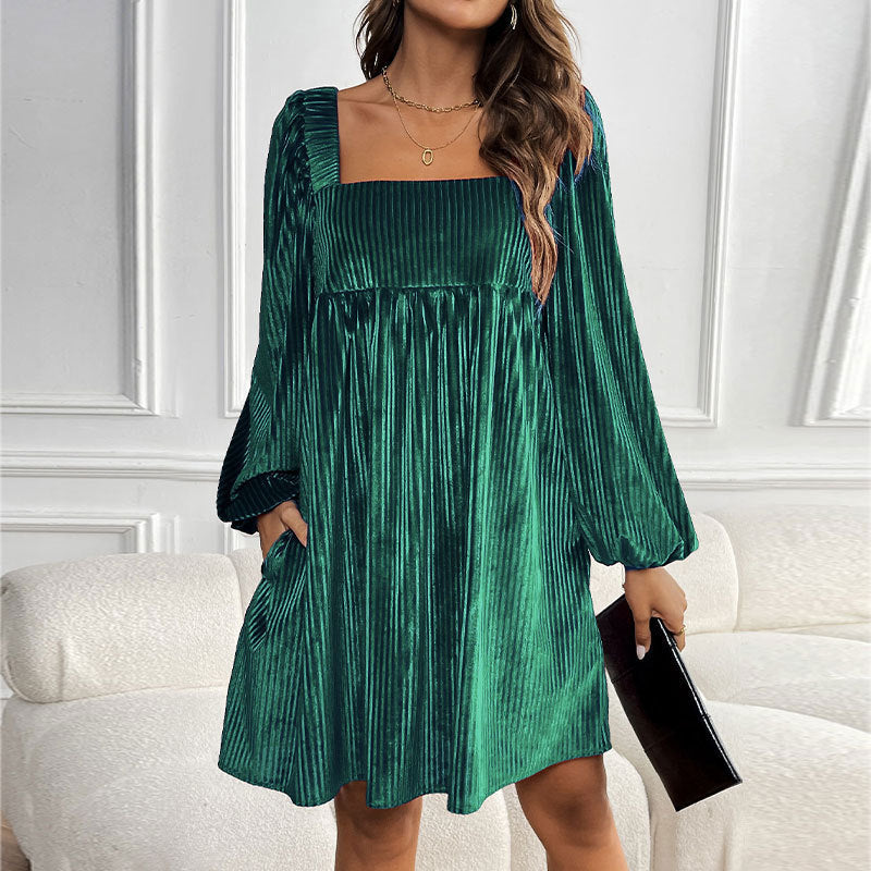 KEYZI™ - Robe courte confortable à manches gigot et col carré