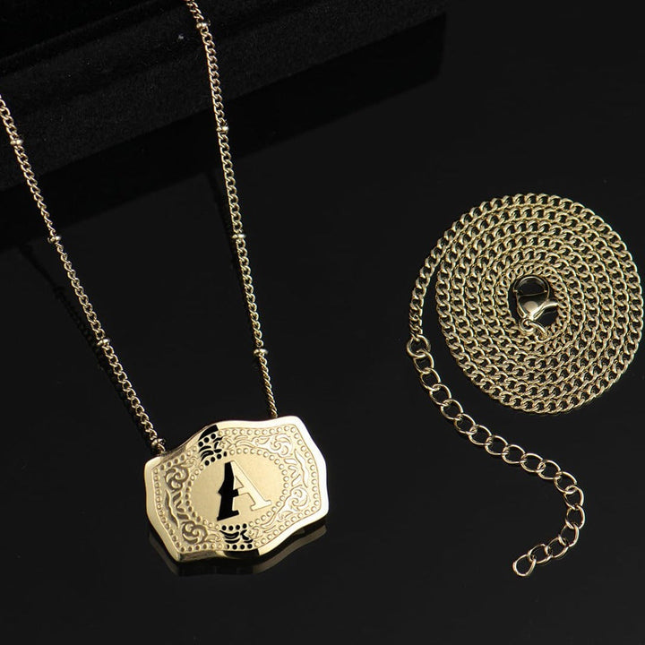 CINDY™ - Collier pendentif lettre initiale élégant