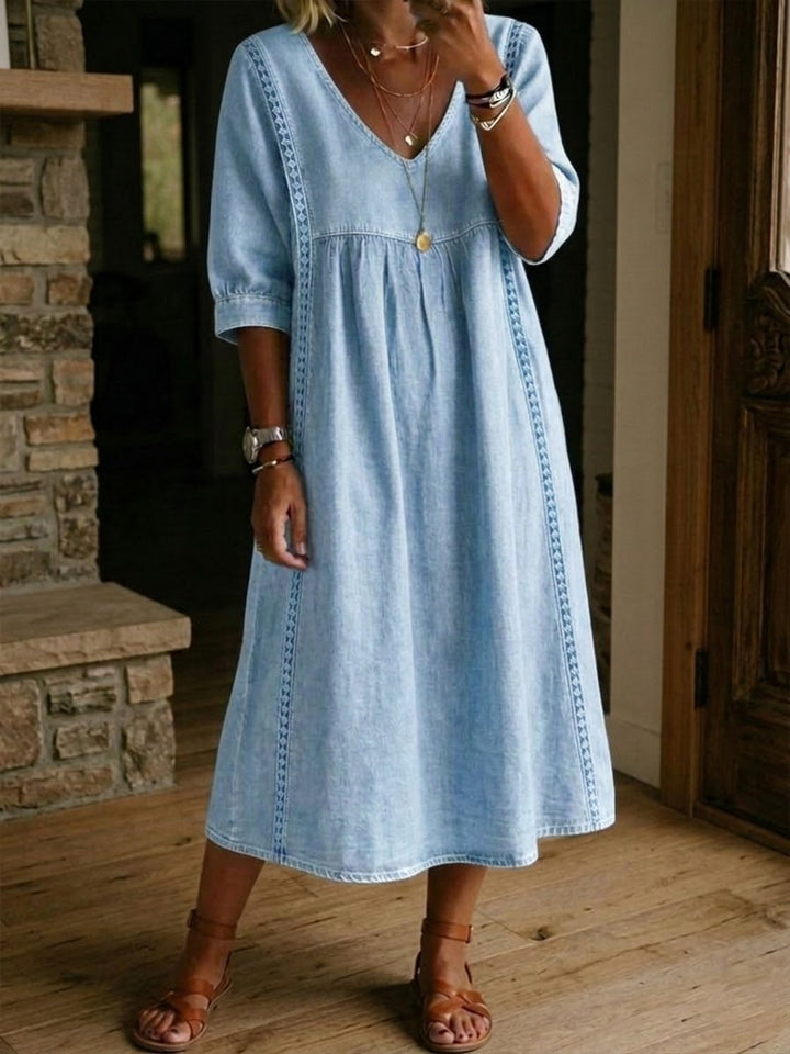 Women’s Vintage Denim Look Dress with Lace Trim